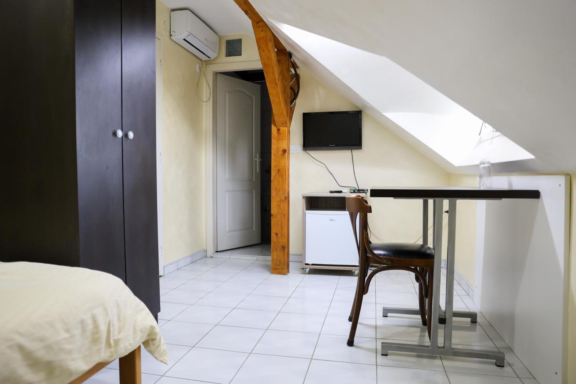 Marex Centar Hotel Jabuka Exterior foto